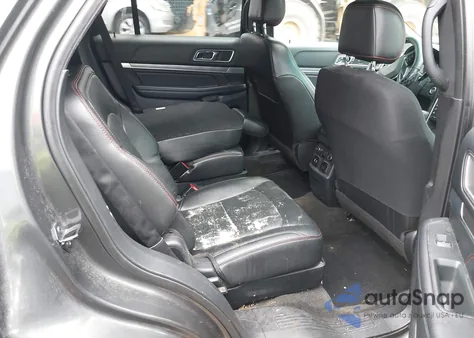 2016 Ford Explorer Sport z USA, uszkodzony, nr VIN 1FM5K8GT3GGD21204